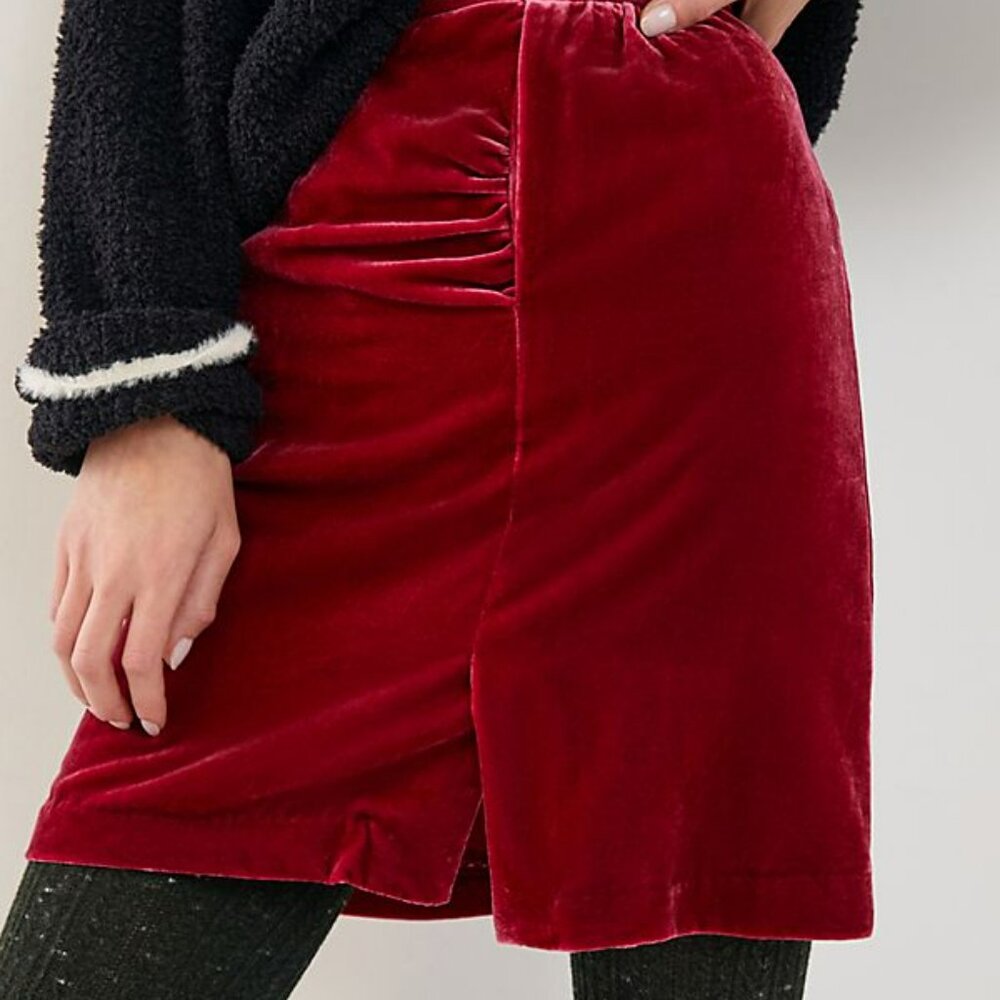 NWT Anthropologie Maroon Wine Red Stretch Velvet Holiday Pencil Mini Skirt S 4